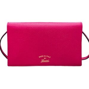 Gucci Swing Wallet on Strap